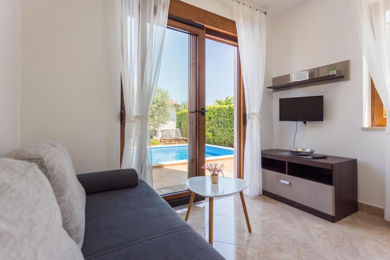 Apartman Mia Fažana Buitenkant foto