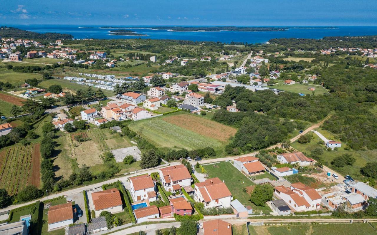 Apartman Mia Fažana Buitenkant foto