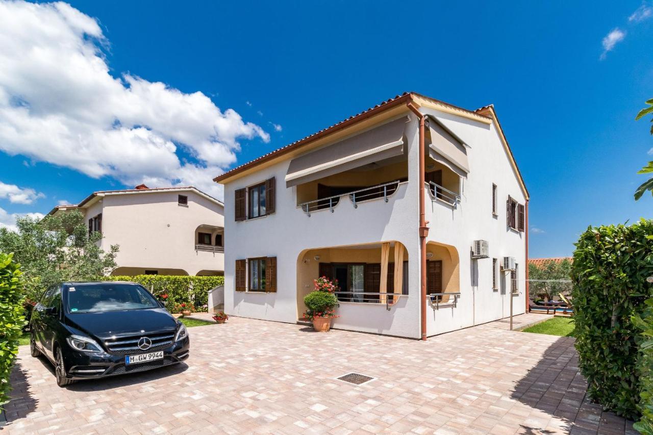 Apartman Mia Fažana Buitenkant foto